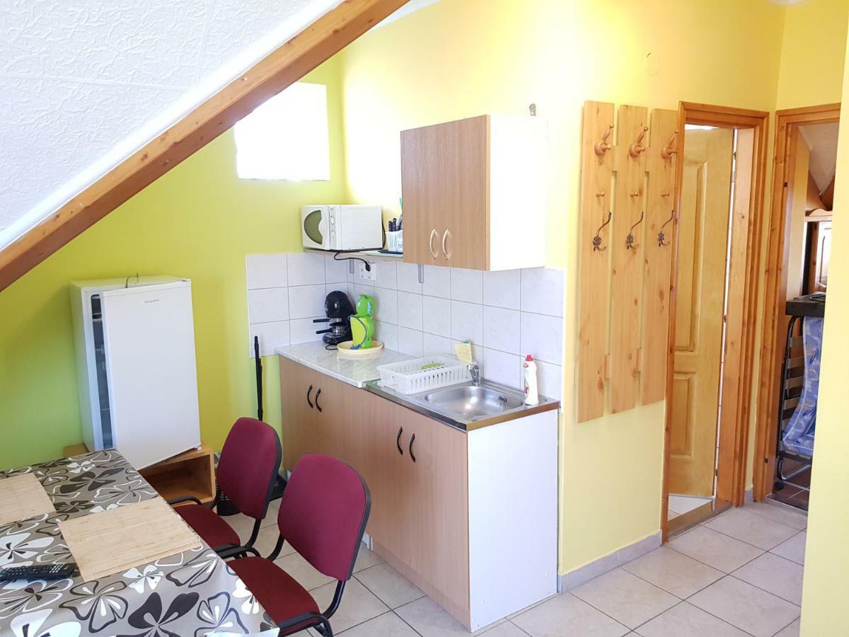 Deak Vendeghaz Apartman Hotell Hajdúszoboszló Eksteriør bilde